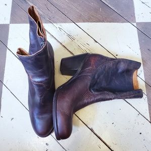 GUC Corral leather boots.  Size 10M
